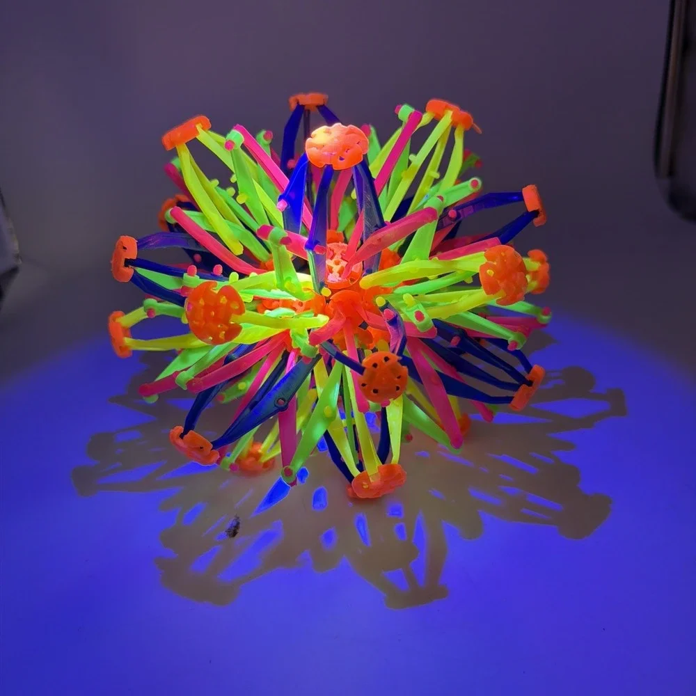 Hoberman Mini Sphere NEON Expanding 6